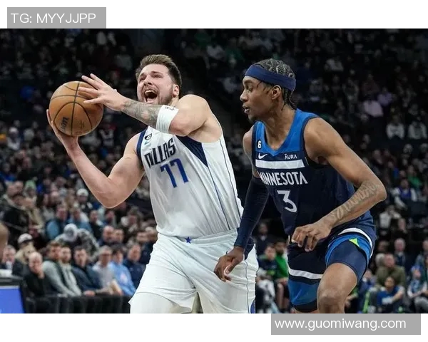 森林狼与独行侠激战正酣谁能在这场对决中笑到最后